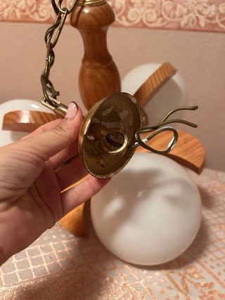 Lámpara de madera y cristal