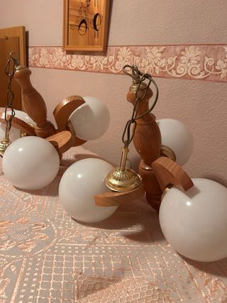 Lámpara de madera y cristal