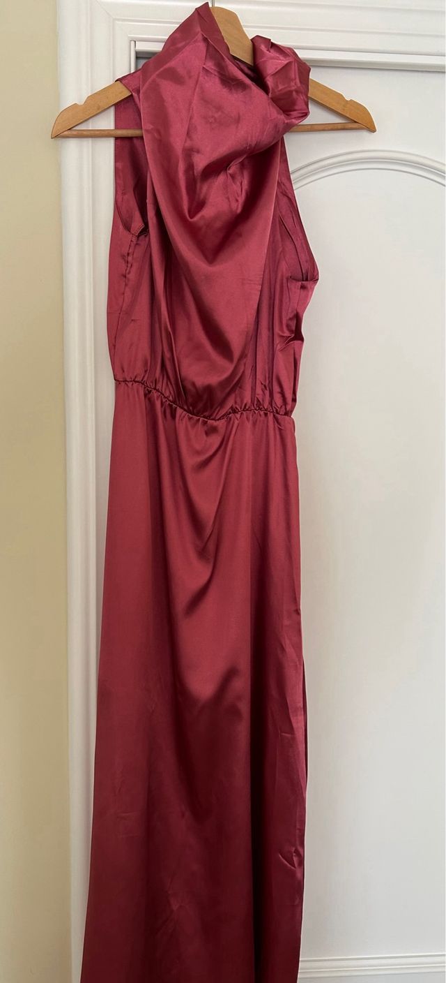 Vestido fiesta fresa satinado talla XS