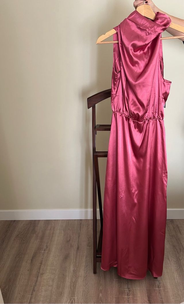 Vestido fiesta fresa satinado talla XS