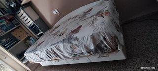 Cama juvenil con almacenaje