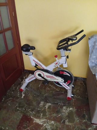 Bicicleta Estática Blanca con si llon de gel