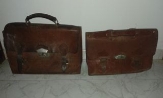 Portafolios de piel marrón
