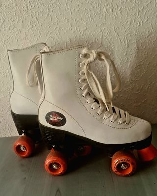 Patines Clásicos Blancos Ruedas Naranja