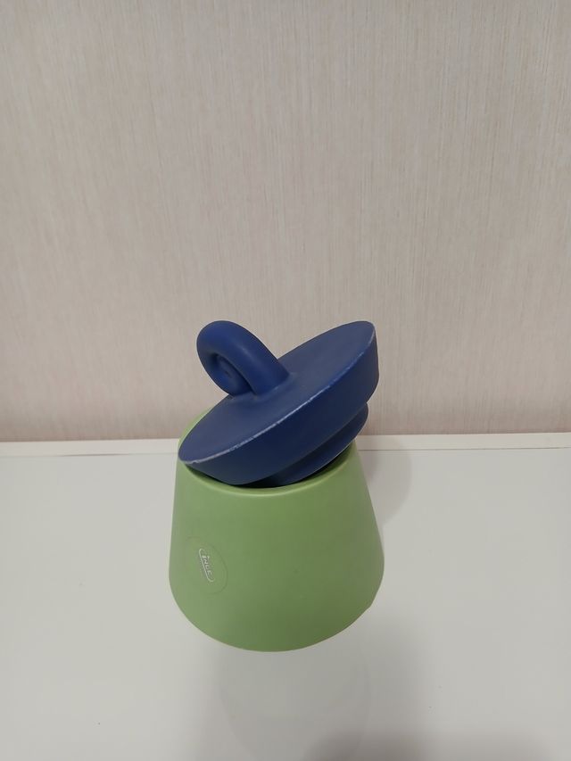 Jarrón decorativo azul y verde