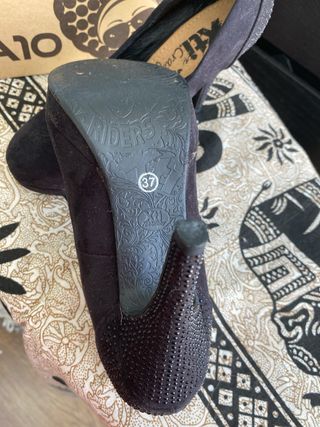 Tacones salón negros xti