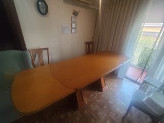 Mesa de comedor extensible de madera