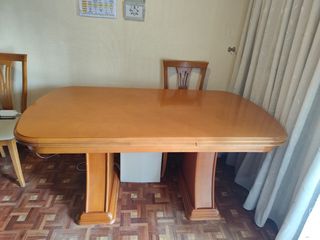 Mesa de comedor extensible de madera