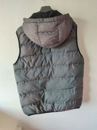 Chaleco Zara Verde Oliva con Capucha