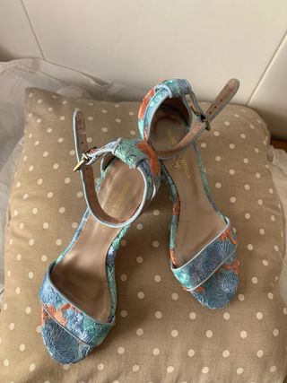 Zapatos Roberto Botella bordados