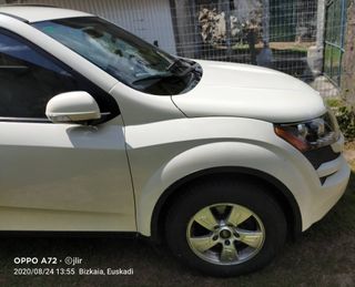 Mahindra XUV 500 2014