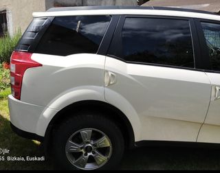 Mahindra XUV 500 2014
