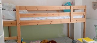 Litera Ikea Madera.