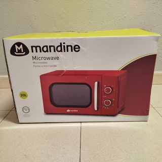 Microondas Mandine Rojo.
