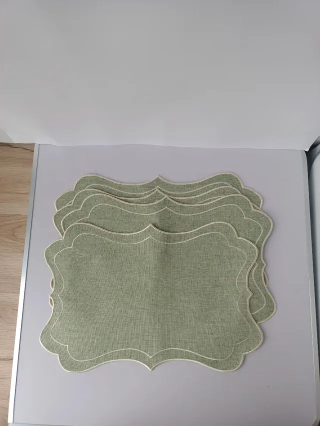✨4 manteles individuales verdes