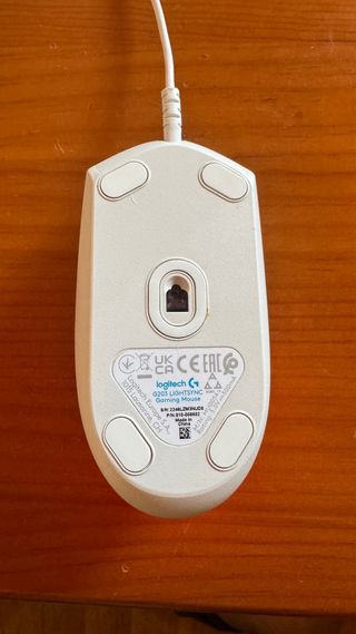 Ratón Gaming Logitech G203 con cable. Blanco y RGB