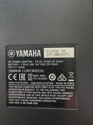 Guitarra Yamaha Silencio