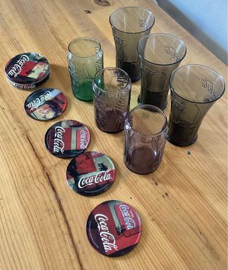Vasos y posavasos Coca-Cola