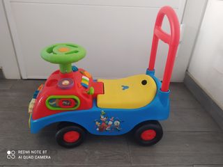 Correpasillos infantil con personajes Disney