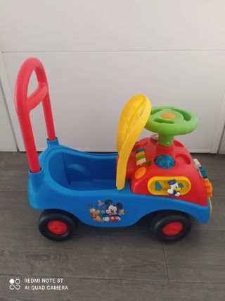 Correpasillos infantil con personajes Disney