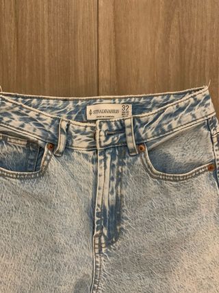 Pantalón Stradivarius D98