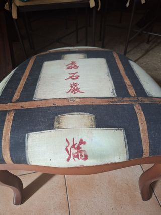 Puff oriental tela y madera
