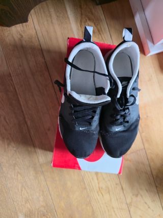 Tenis Nike Negro Talla 38
