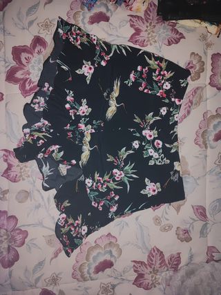 Pantalón corto floral S