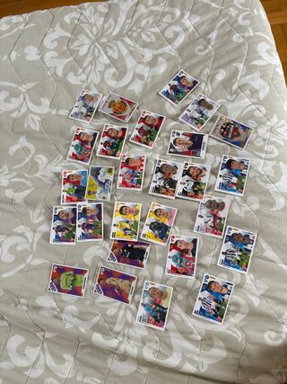 Cromos de fútbol variados