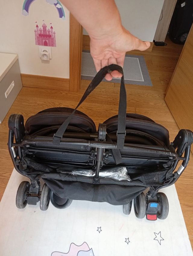 Silla gemelar Mountain Buggy Nano Duo