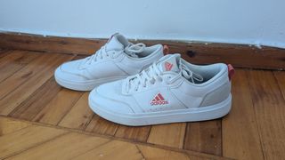 Zapatillas Adidas Park Street Blancas Rosas