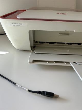 Impresora HP DeskJet 2633 Roja y Blanca