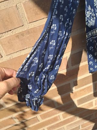 Blusa Zara boho azul estampada