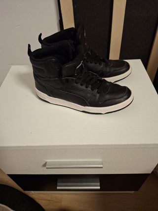 Zapatillas Puma Altas Negras y Blancas