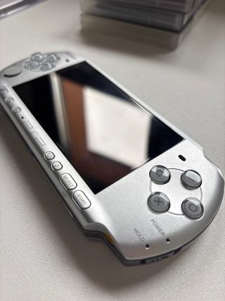 PSP 2000-Slim Gris Sony+ complementos