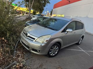Toyota corolla verso 2006
