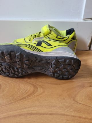 Botas de fútbol niño