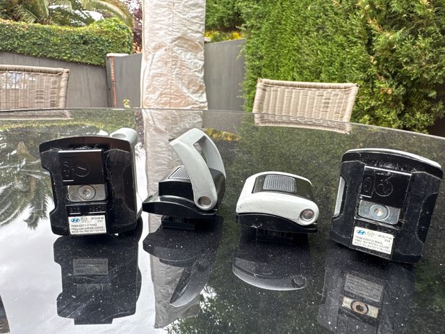 Ganchos deslizantes para rieles de equipaje