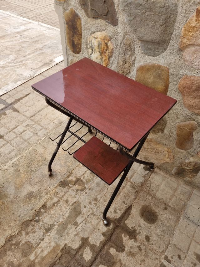 Mesa auxiliar vintage madera y metal