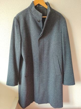 Abrigo Zara Hombre Gris