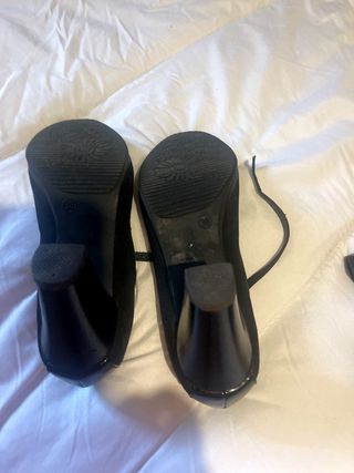 Zapatos de sra. tacón 2 negros  y 2 granates  n°38