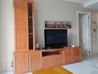Mueble TV Vitrina Comedor Madera y Cristal