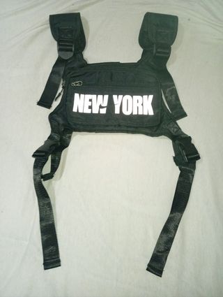 Riñonera Pecho Nike NY Negra

