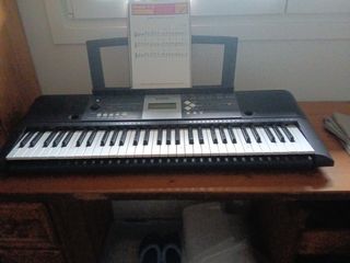 Órgano Yamaha