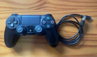 PS4 Slim 500GB + mando + 6 juegos – funciona bien