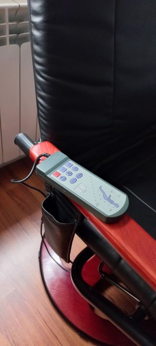 Silla escritorio de masaje reclinable y giratoria