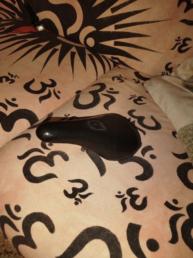 Sillín Pivotal BMX Negro