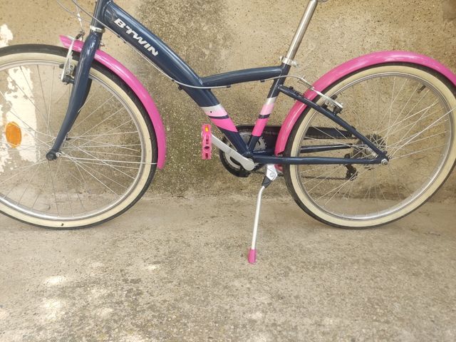 Bicicleta infantil Btwin rosa y azul