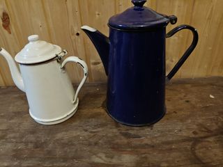 Set di 2 caffettiere vintage smaltate