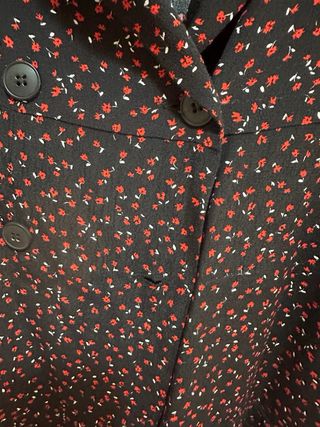 Mono Zara flores botones negro/rojo T.XS